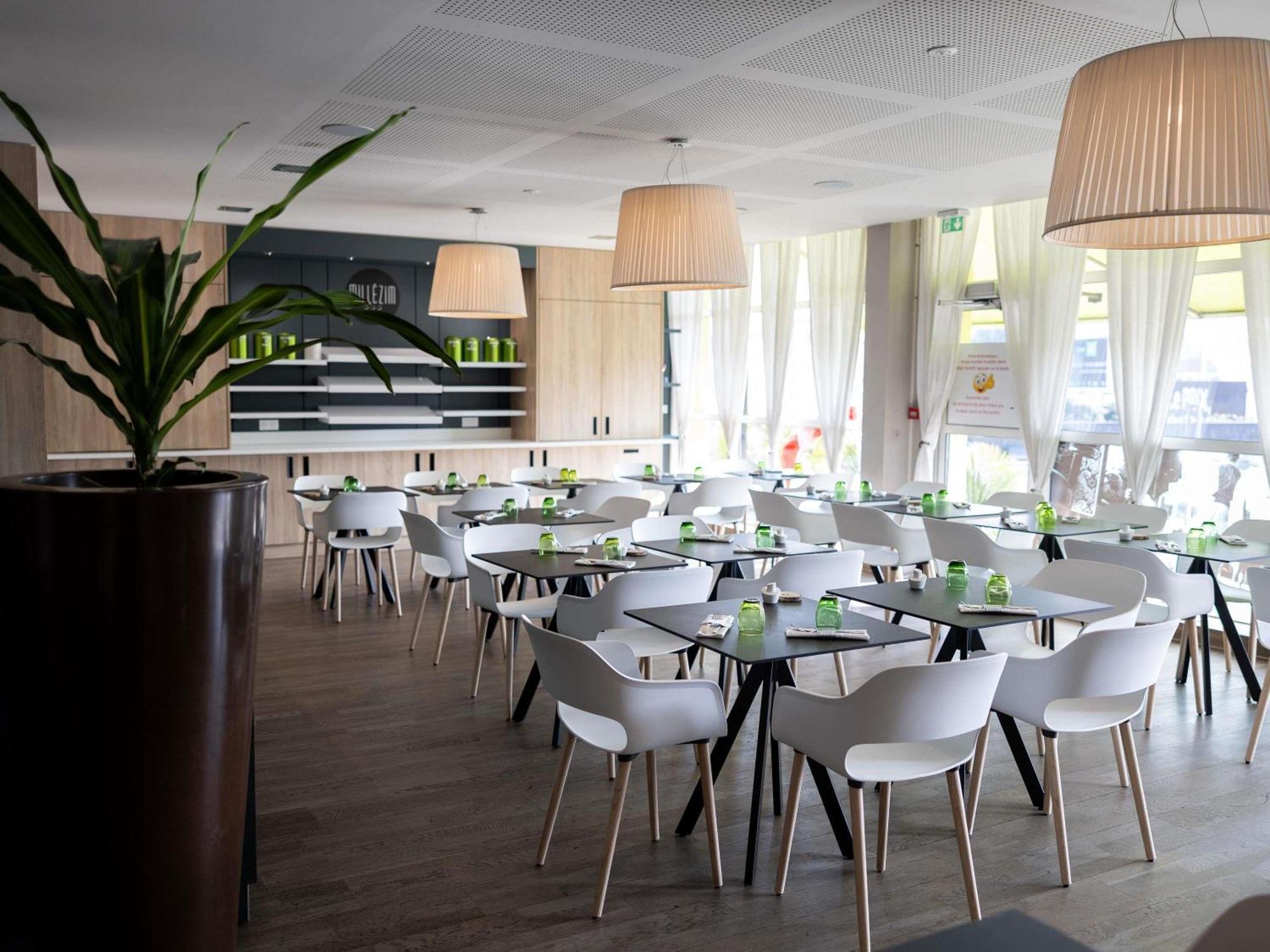 Ibis Styles Chalon Sur Saone Hotel Exterior photo
